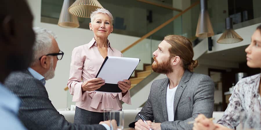 diferença entre líder e chefe