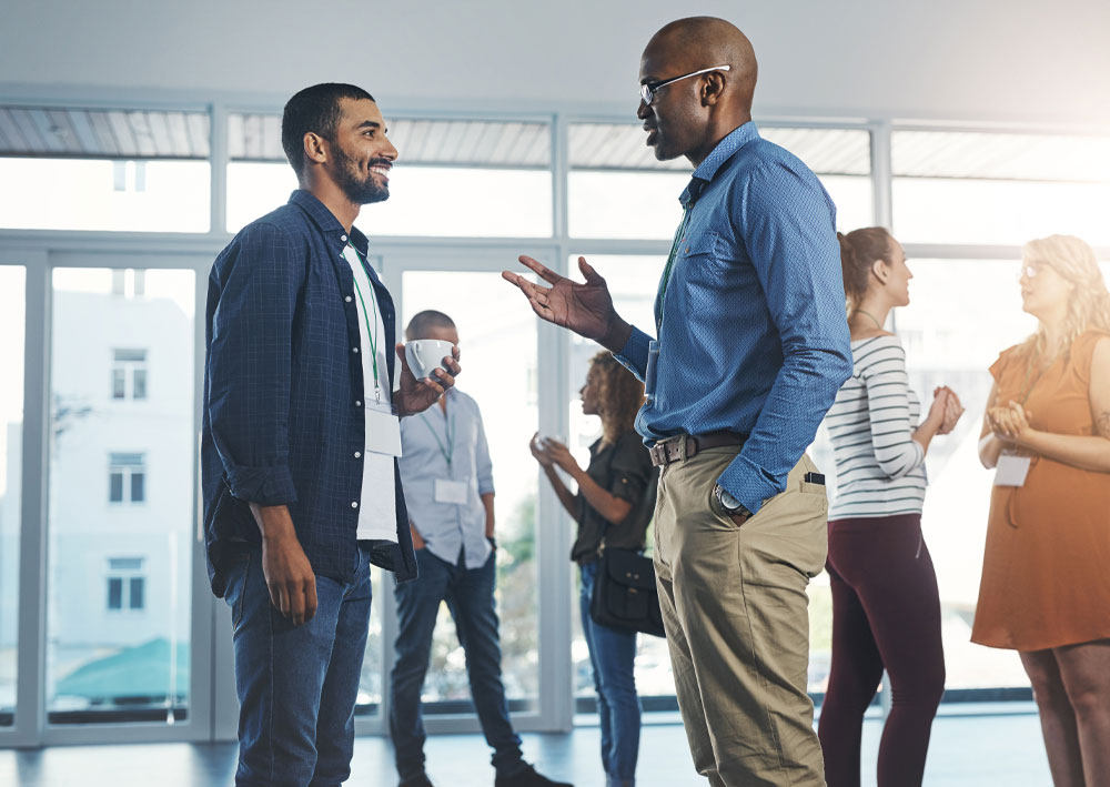Como fazer networking profissional nas redes sociais?